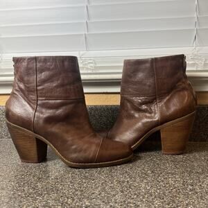 Bandolino Ankle Bootie Chunky High Heel Women's 11 M Brown Leather Zip Up Casual